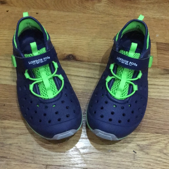 little boys water shoes